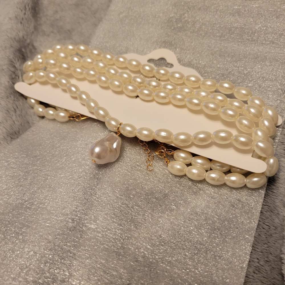 Pearl necklace